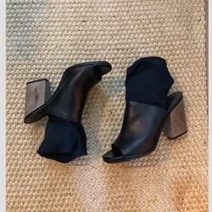 COCLICO Open-Toe Bootie Sz40